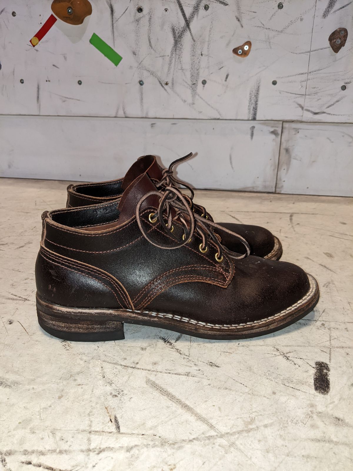 Photo by DonDiego on March 6, 2023 of the Nicks Comstock in Horween Brown Waxed Flesh.
