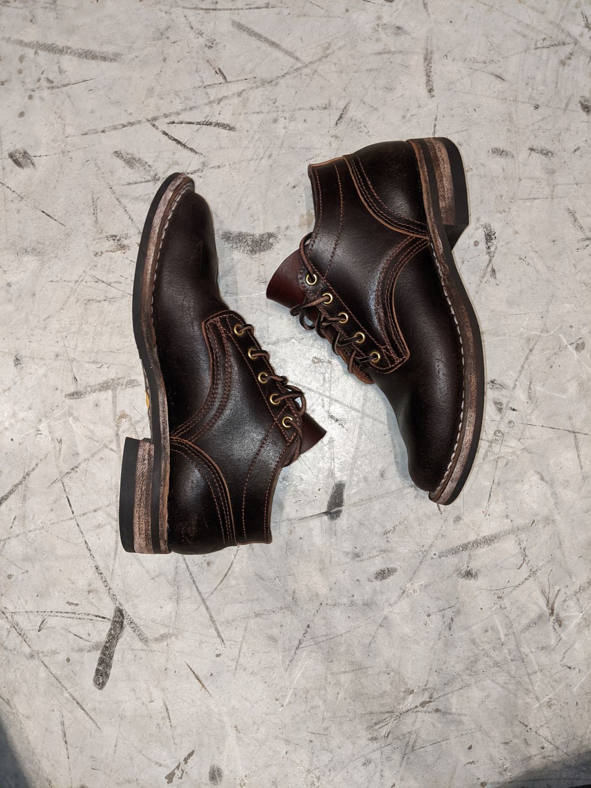 Photo by DonDiego on April 6, 2023 of the Nicks Comstock in Horween Brown Waxed Flesh.