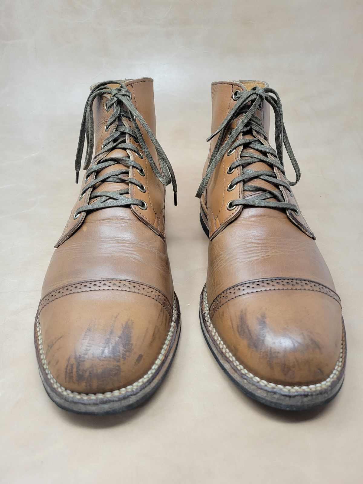 Photo by drdrakeramoray on January 4, 2024 of the Viberg Service Boot BCT in Horween Bourbon Horsebutt.