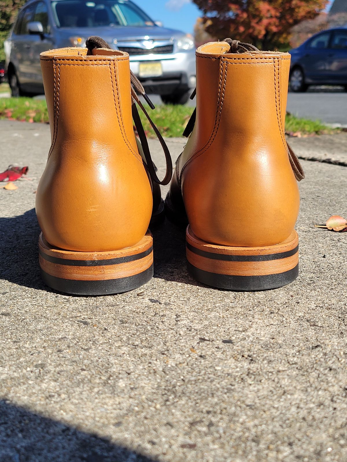 Photo by drdrakeramoray on November 2, 2023 of the Viberg Service Boot BCT in Horween Bourbon Horsebutt.