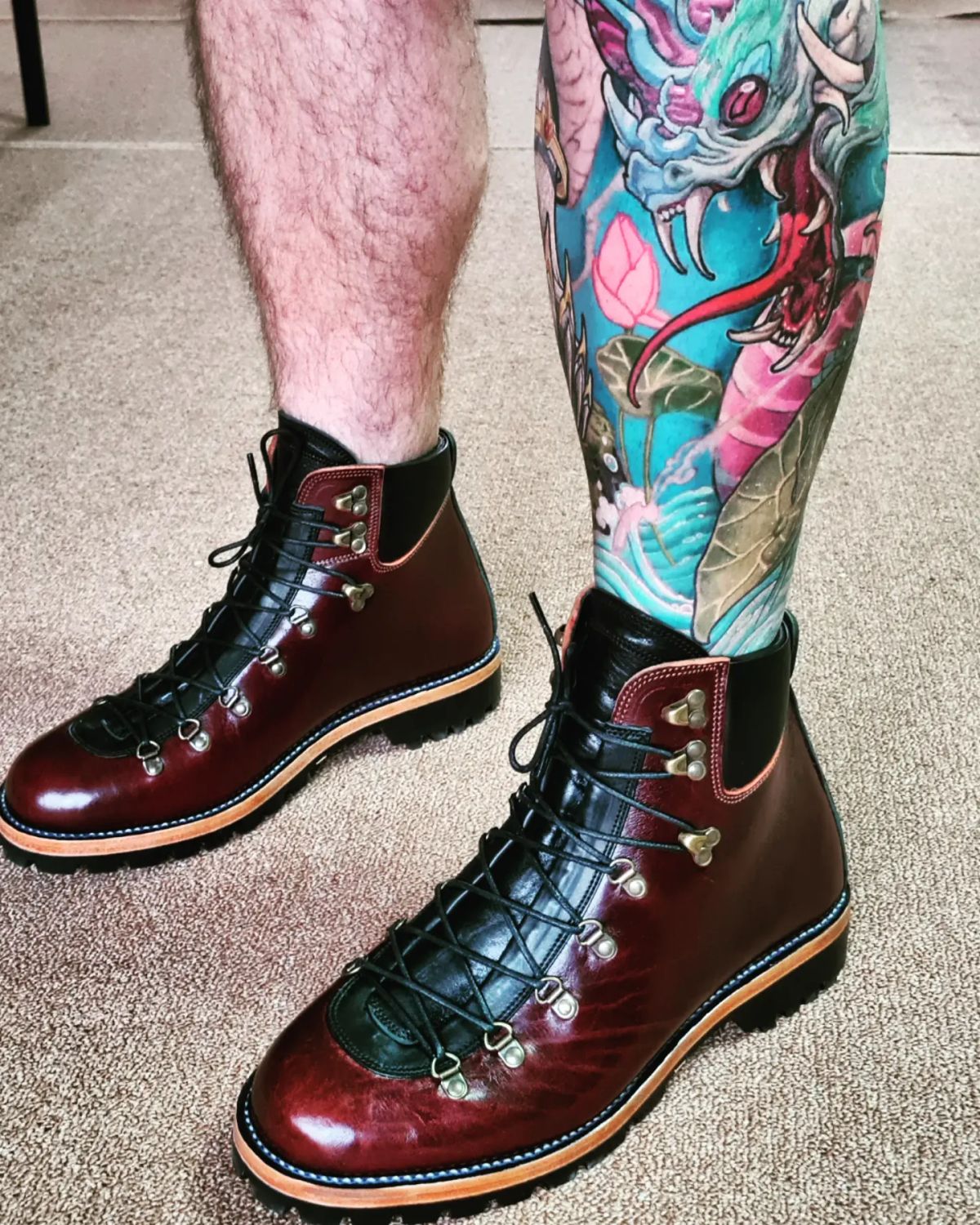 Photo by Littlewood555 on October 2, 2023 of the Fortis Boots Hugo in Shinki Burgundy Oiled Horsebutt.