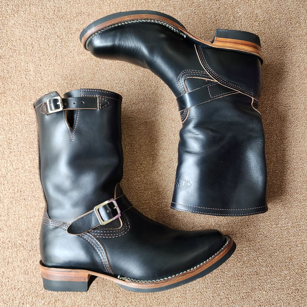 Photo by Littlewood555 on November 4, 2023 of the Wesco Mister Lou in Horween Black Chromexcel Horsehide.