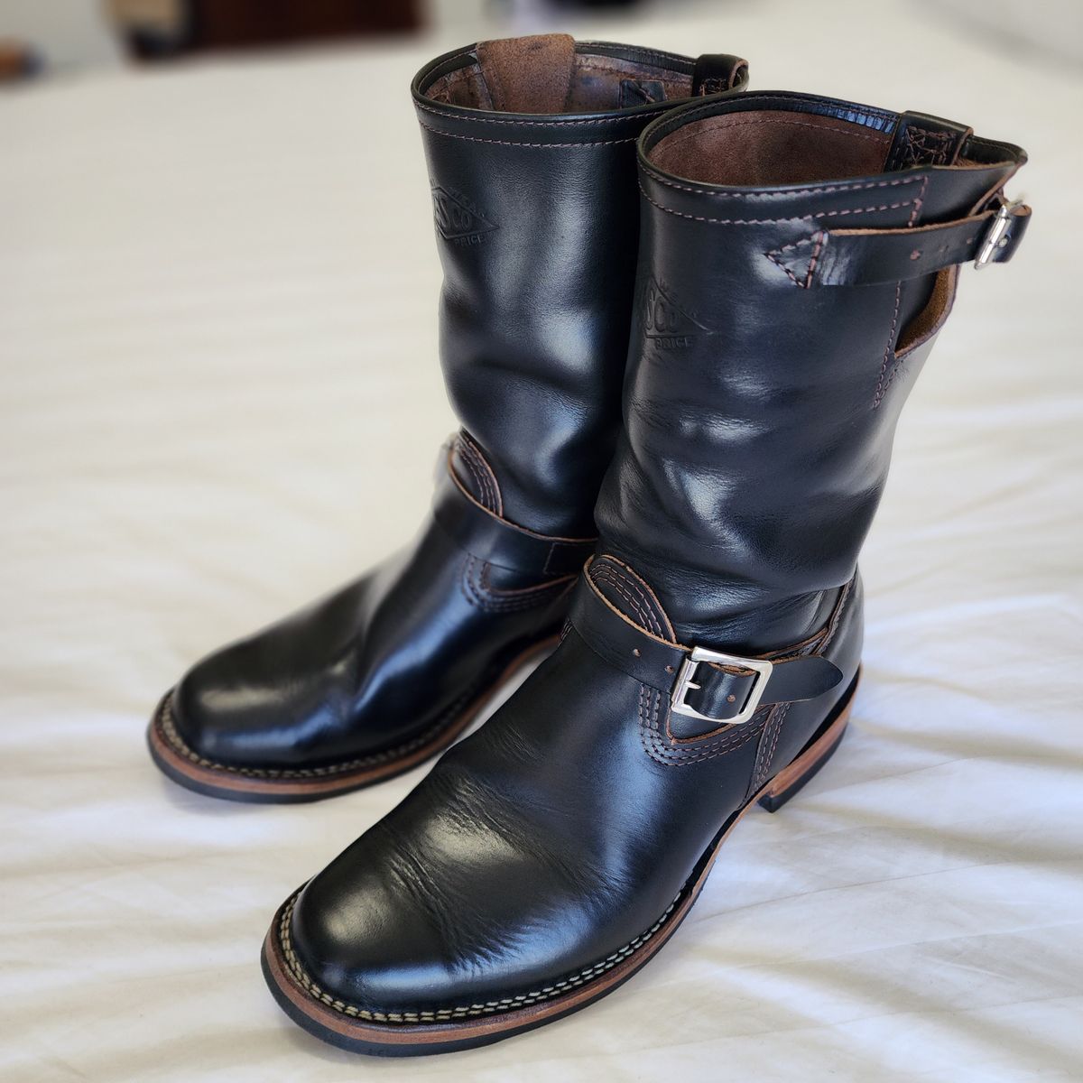 Photo by Littlewood555 on January 5, 2024 of the Wesco Mister Lou in Horween Black Chromexcel Horsehide.