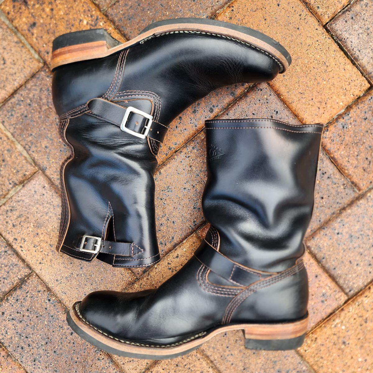 Photo by Littlewood555 on February 5, 2024 of the Wesco Mister Lou in Horween Black Chromexcel Horsehide.