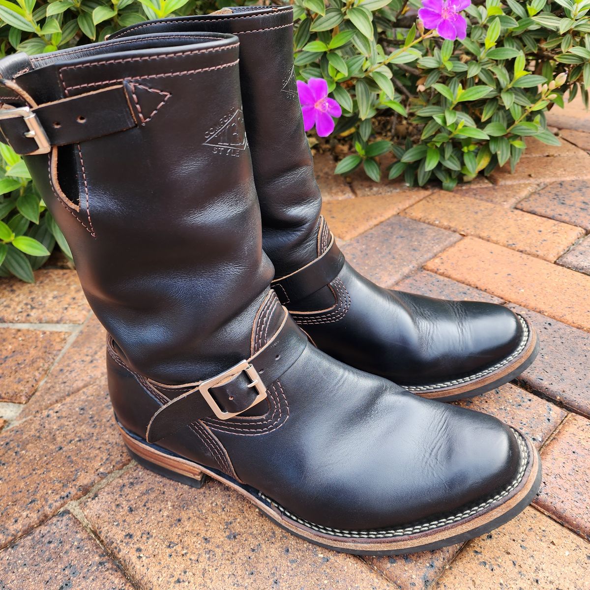 Photo by Littlewood555 on February 5, 2024 of the Wesco Mister Lou in Horween Black Chromexcel Horsehide.