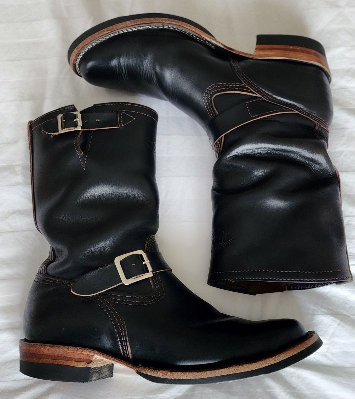 Photo by Littlewood555 on March 5, 2024 of the Wesco Mister Lou in Horween Black Chromexcel Horsehide.