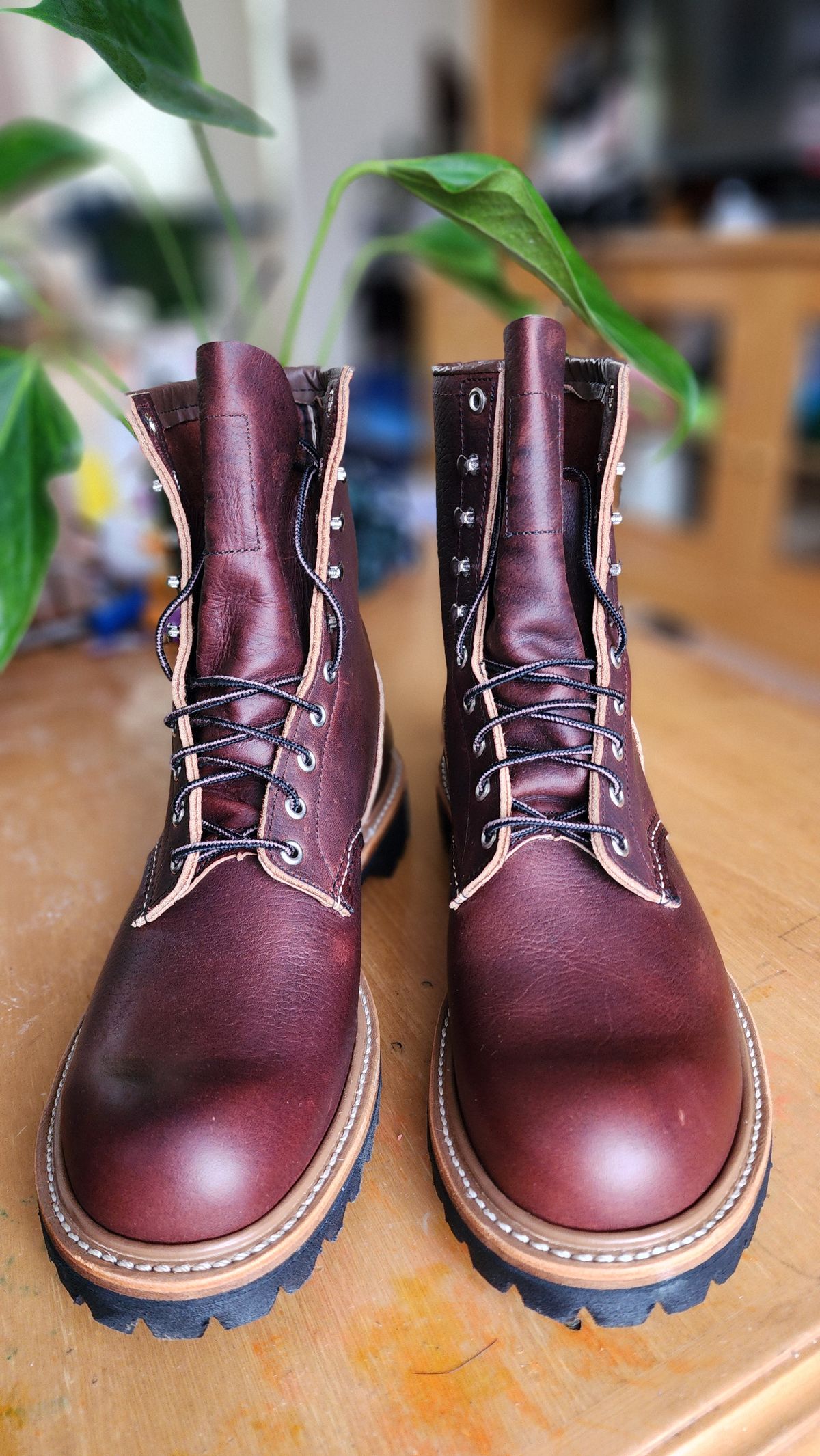 Photo by Littlewood555 on November 2, 2025 of the Red Wing 4585 120th Anniversary Logger Boot Briar Oil Slick in S.B. Foot Briar Oil Slick.
