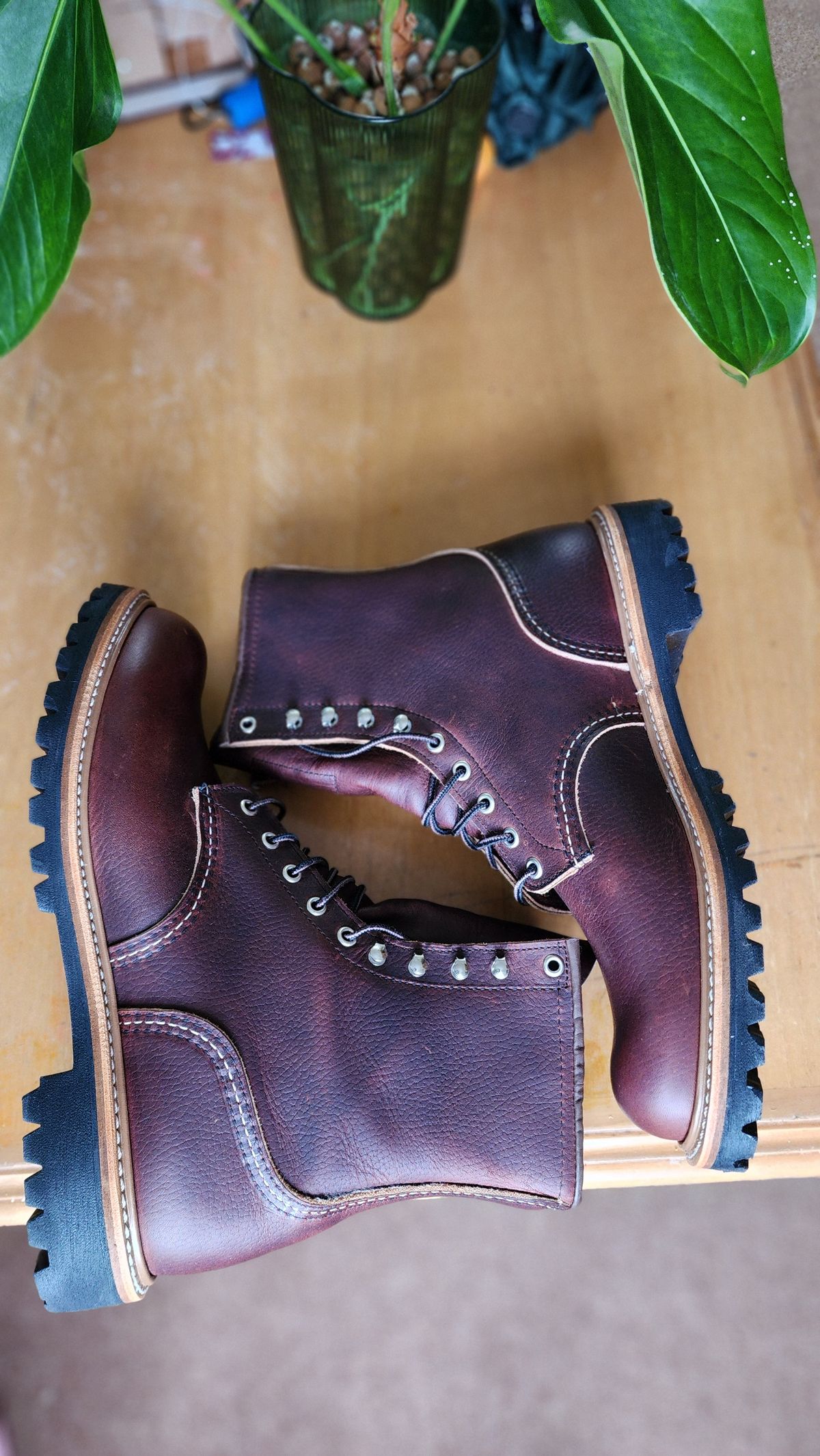 Photo by Littlewood555 on November 2, 2025 of the Red Wing 4585 120th Anniversary Logger Boot Briar Oil Slick in S.B. Foot Briar Oil Slick.