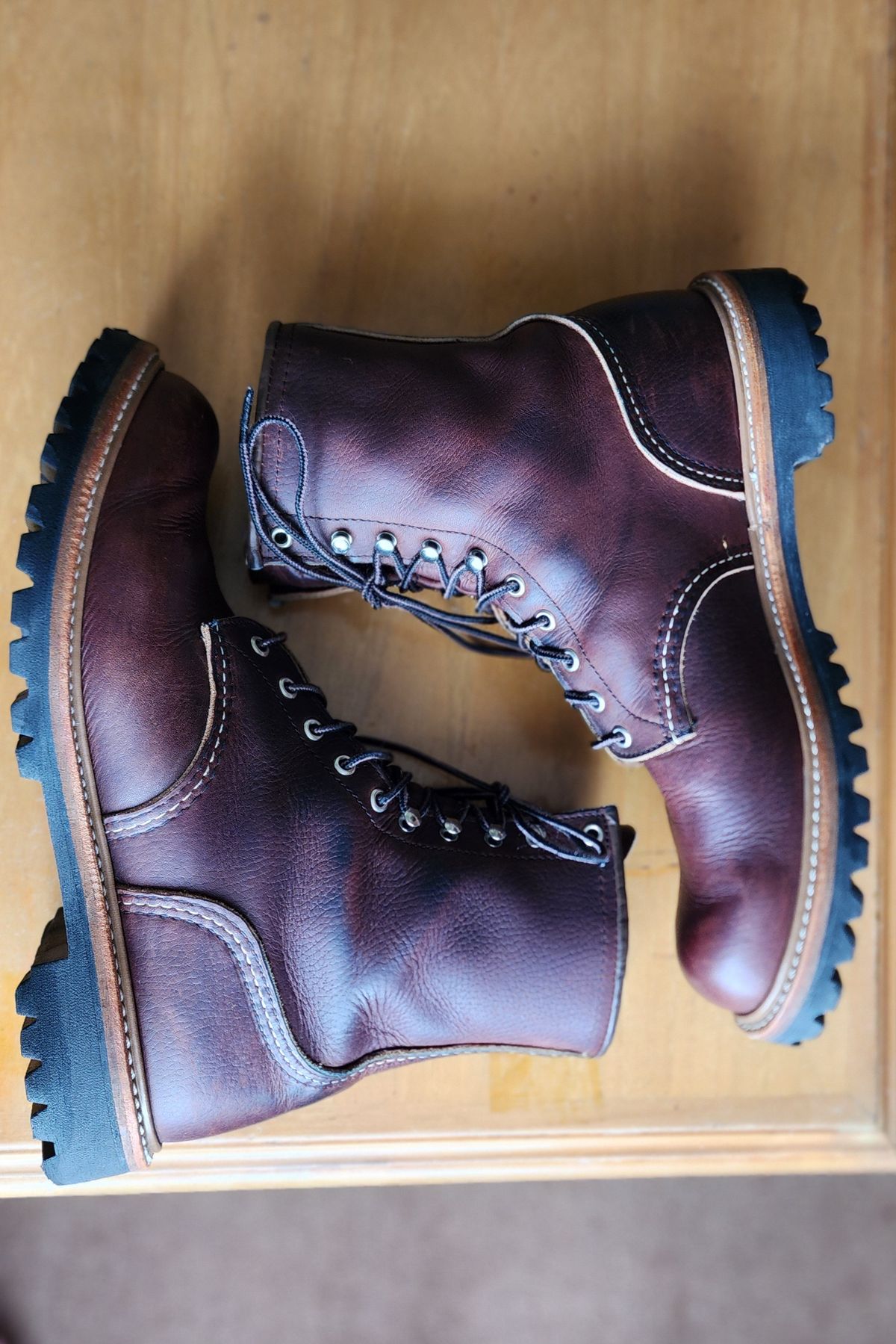 Photo by Littlewood555 on December 6, 2025 of the Red Wing 4585 120th Anniversary Logger Boot Briar Oil Slick in S.B. Foot Briar Oil Slick.