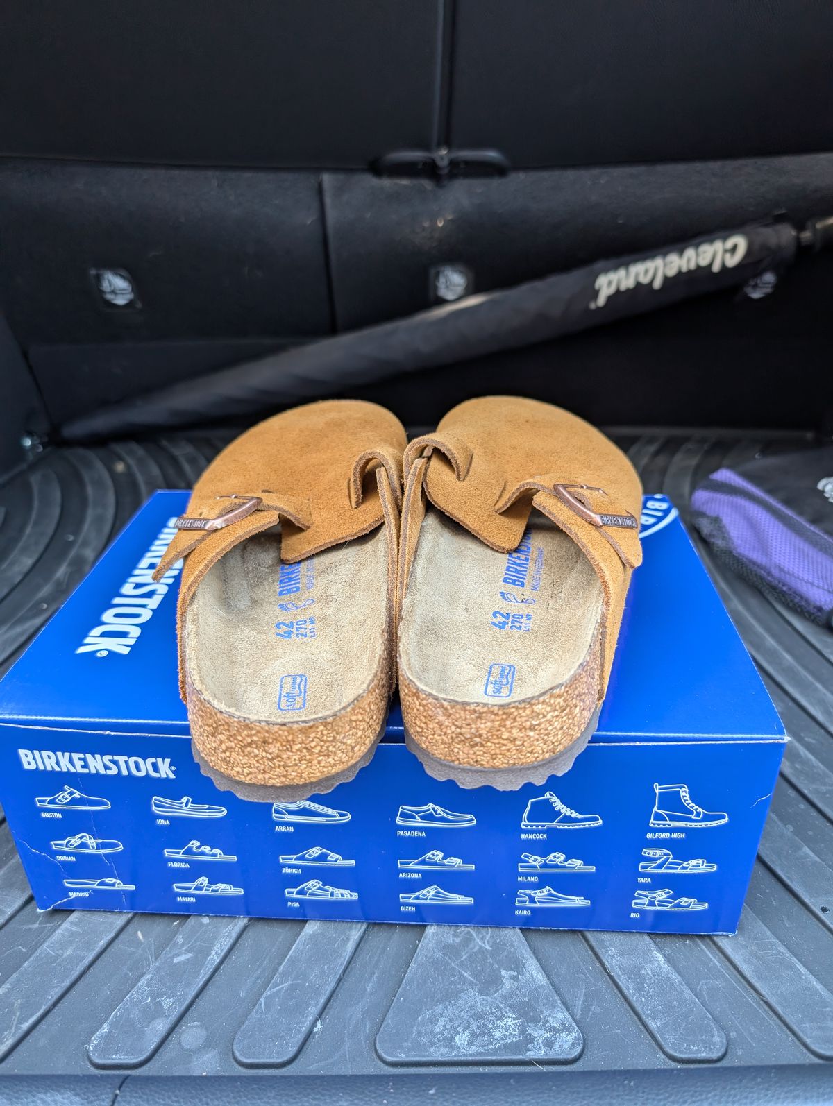 Photo by cross on November 3, 2024 of the Birkenstock Boston in Mink Suede.