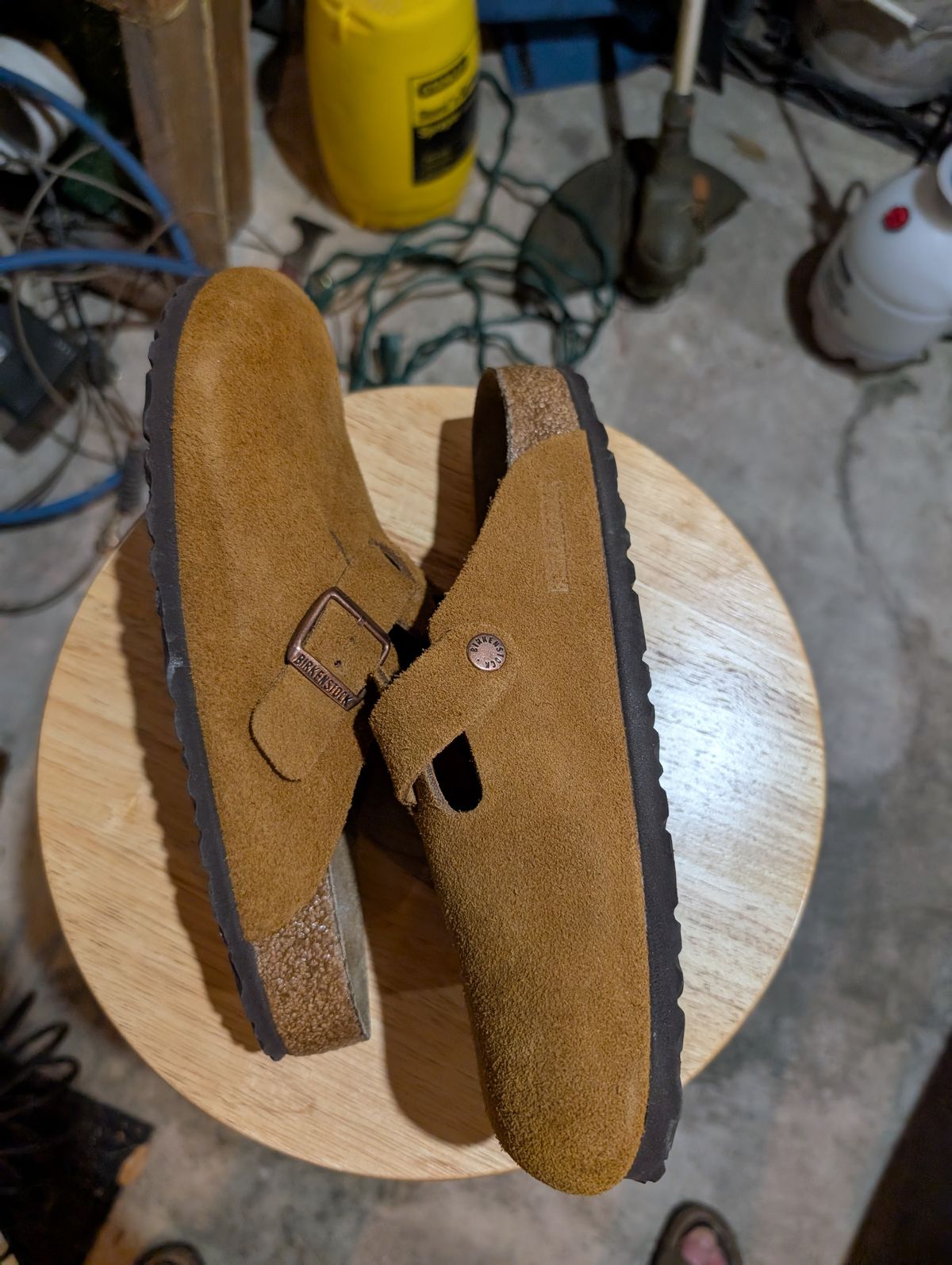 Photo by cross on December 5, 2024 of the Birkenstock Boston in Mink Suede.