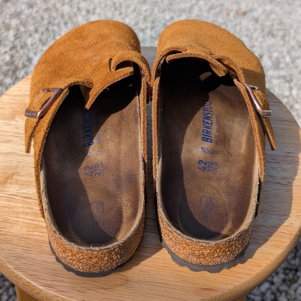 Photo by cross on March 1, 2025 of the Birkenstock Boston in Mink Suede.