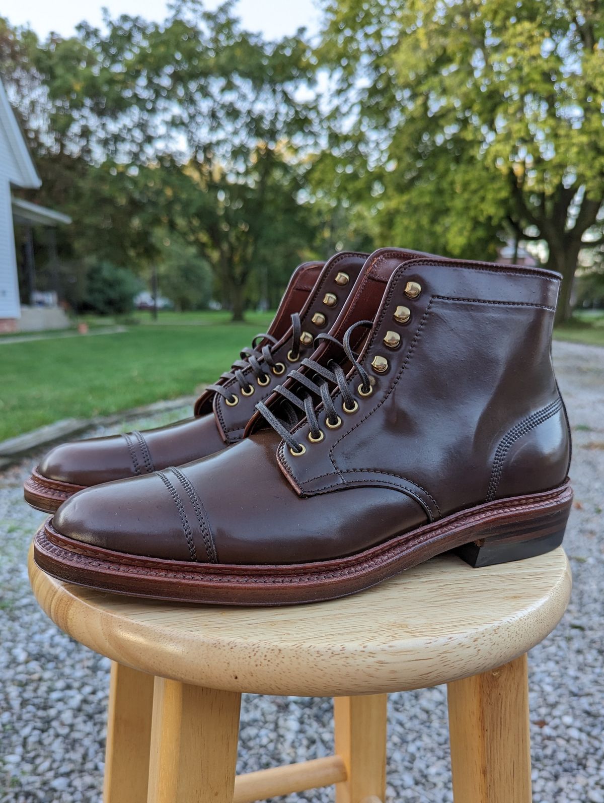 Photo by cross on November 6, 2023 of the Alden x Stitchdown Stitchup 3 in Horween Ravello Shell Cordovan.