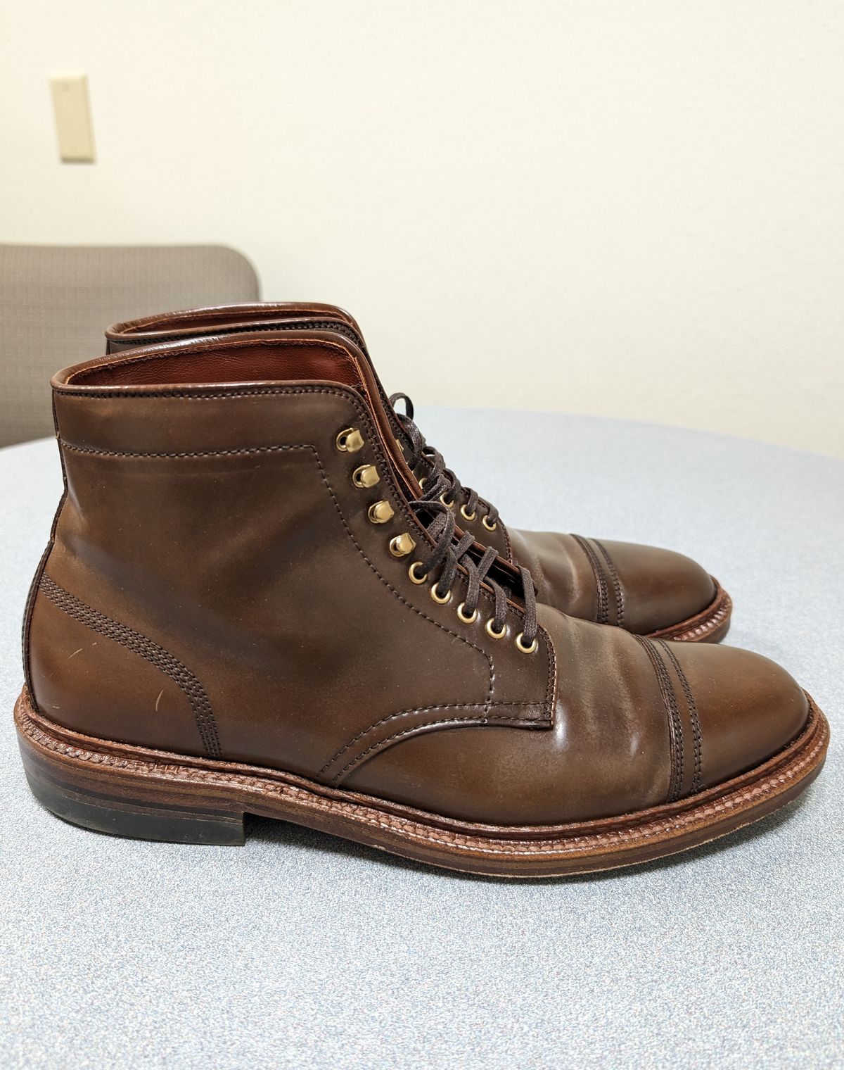 Photo by cross on December 5, 2023 of the Alden x Stitchdown Stitchup 3 in Horween Ravello Shell Cordovan.