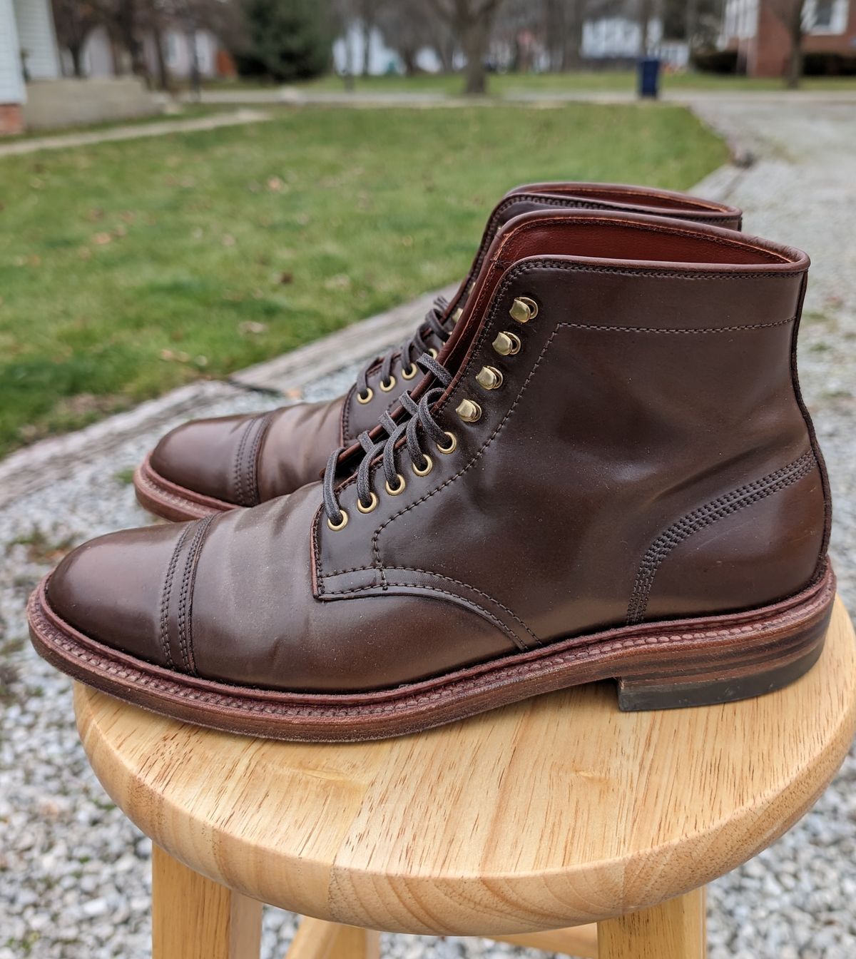 Photo by cross on January 2, 2024 of the Alden x Stitchdown Stitchup 3 in Horween Ravello Shell Cordovan.