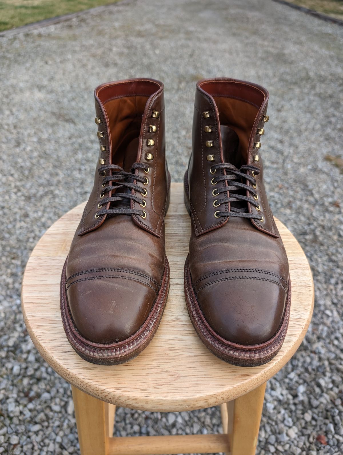 Photo by cross on March 4, 2024 of the Alden x Stitchdown Stitchup 3 in Horween Ravello Shell Cordovan.