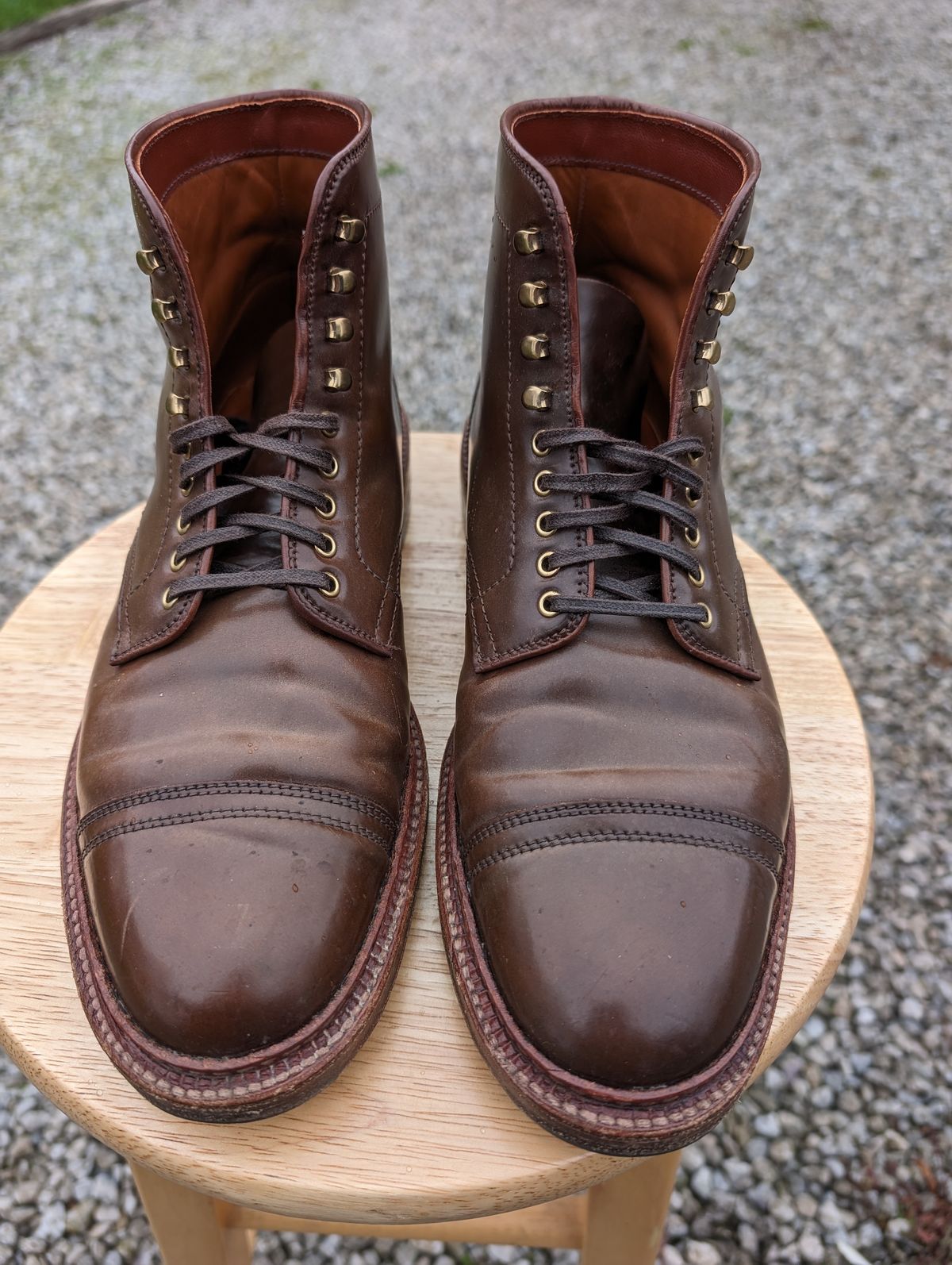 Photo by cross on April 4, 2024 of the Alden x Stitchdown Stitchup 3 in Horween Ravello Shell Cordovan.