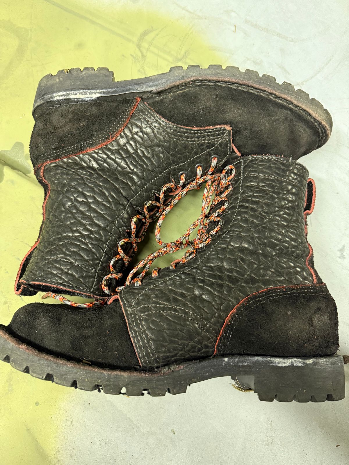 Photo by chadthebootguy on November 6, 2025 of the JK Boots O.T. in Bloodcore Bison.