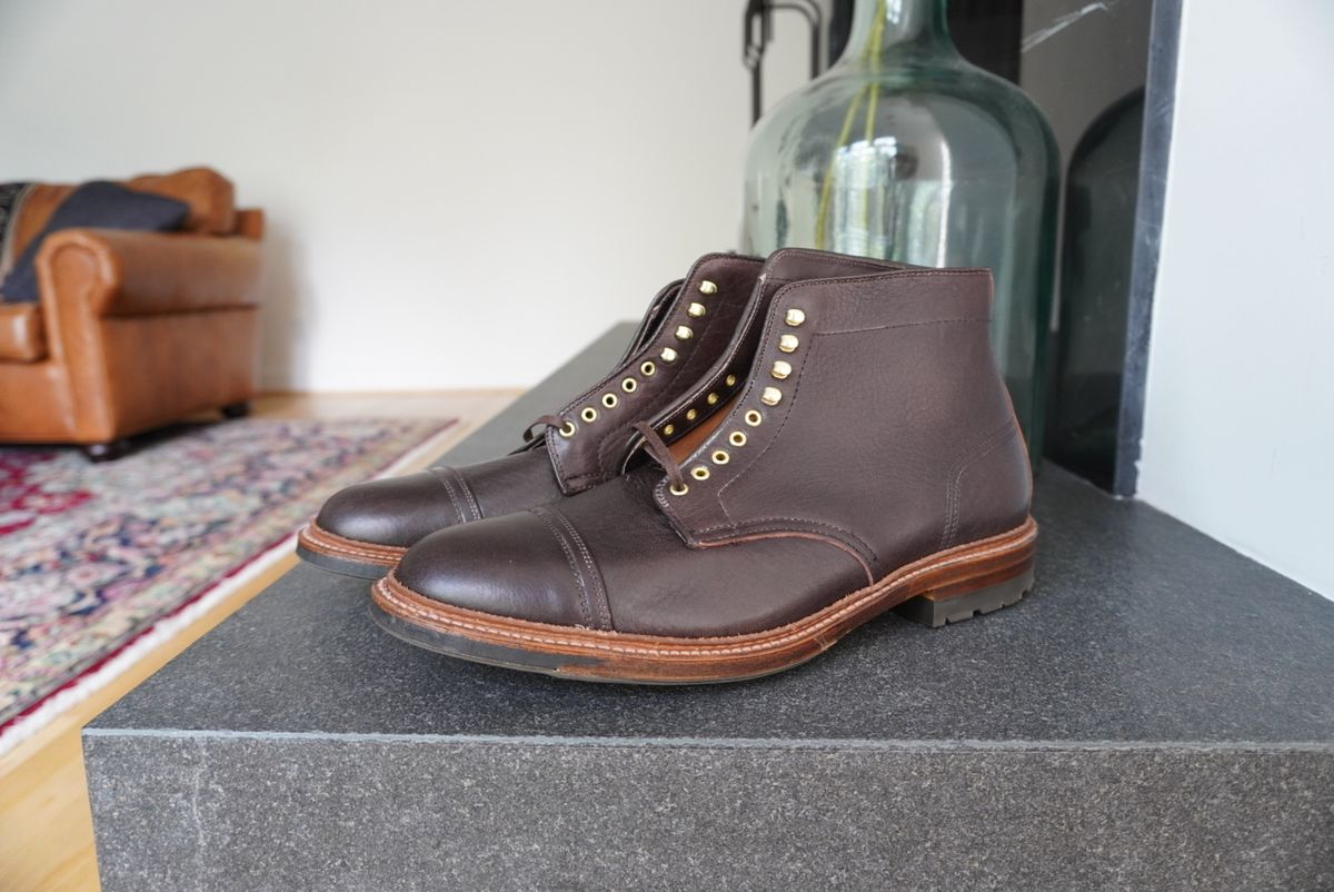 Photo by inthosejawnz on October 2, 2023 of the Alden x Stitchdown Stitchup 2.0 in Horween Arabica Lux Calfskin.
