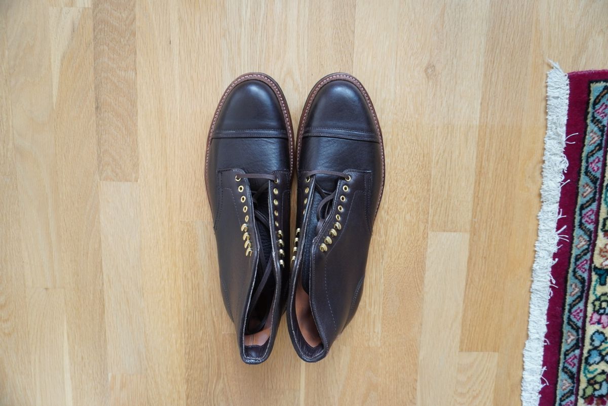 Photo by inthosejawnz on October 2, 2023 of the Alden x Stitchdown Stitchup 2.0 in Horween Arabica Lux Calfskin.