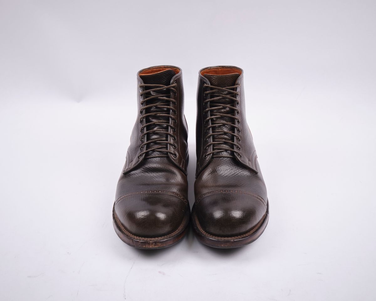 Photo by inthosejawnz on November 4, 2024 of the Viberg Service Boot BCT in Horween Cognac Shell Boxboard.