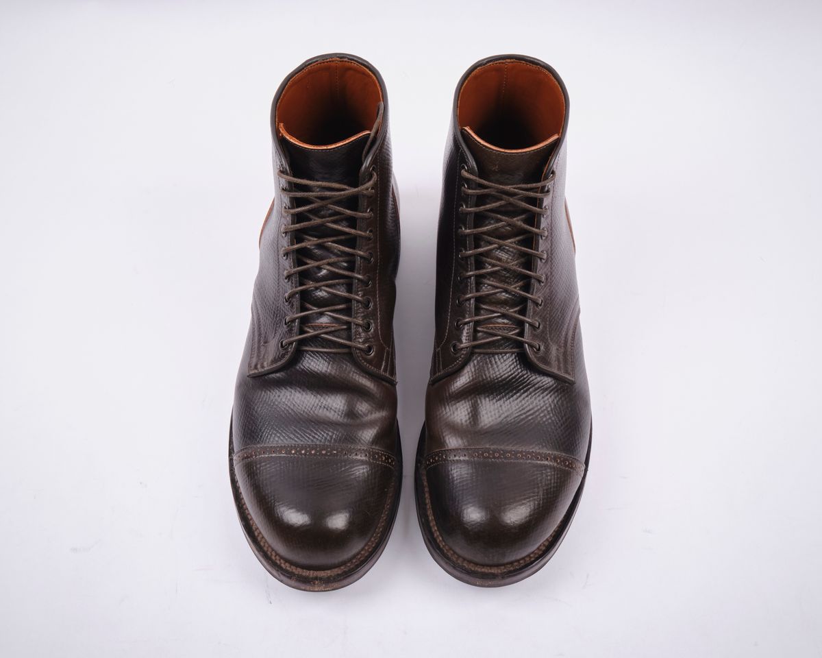 Photo by inthosejawnz on November 4, 2024 of the Viberg Service Boot BCT in Horween Cognac Shell Boxboard.