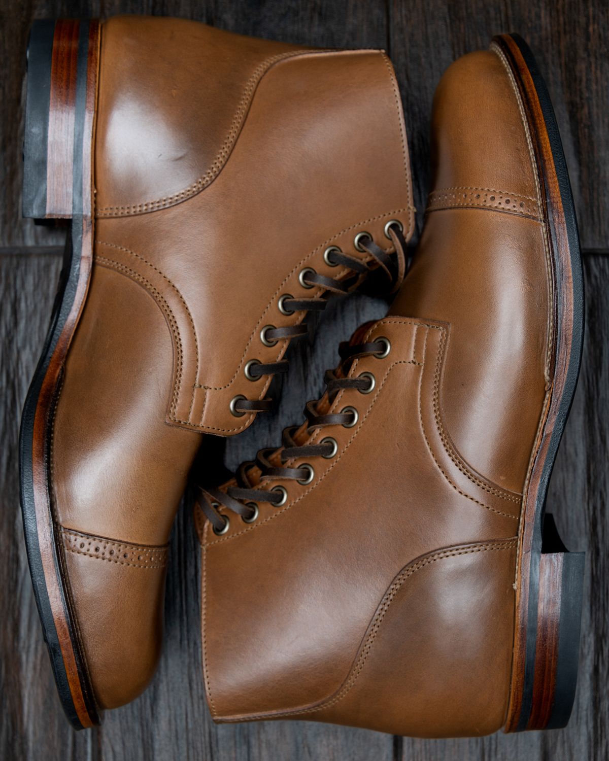 Photo by inthosejawnz on October 3, 2022 of the Viberg Service Boot BCT in Horween Bourbon Horsebutt.