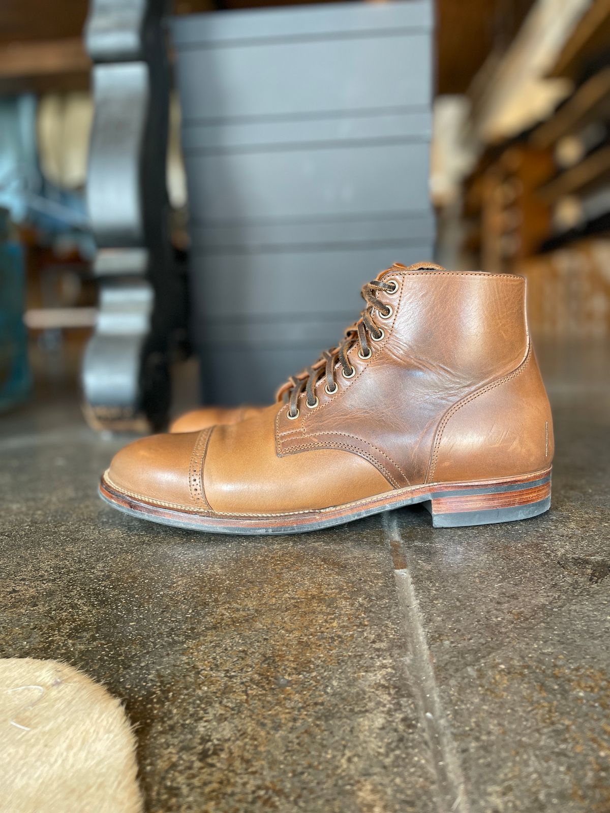 Photo by inthosejawnz on November 4, 2022 of the Viberg Service Boot BCT in Horween Bourbon Horsebutt.