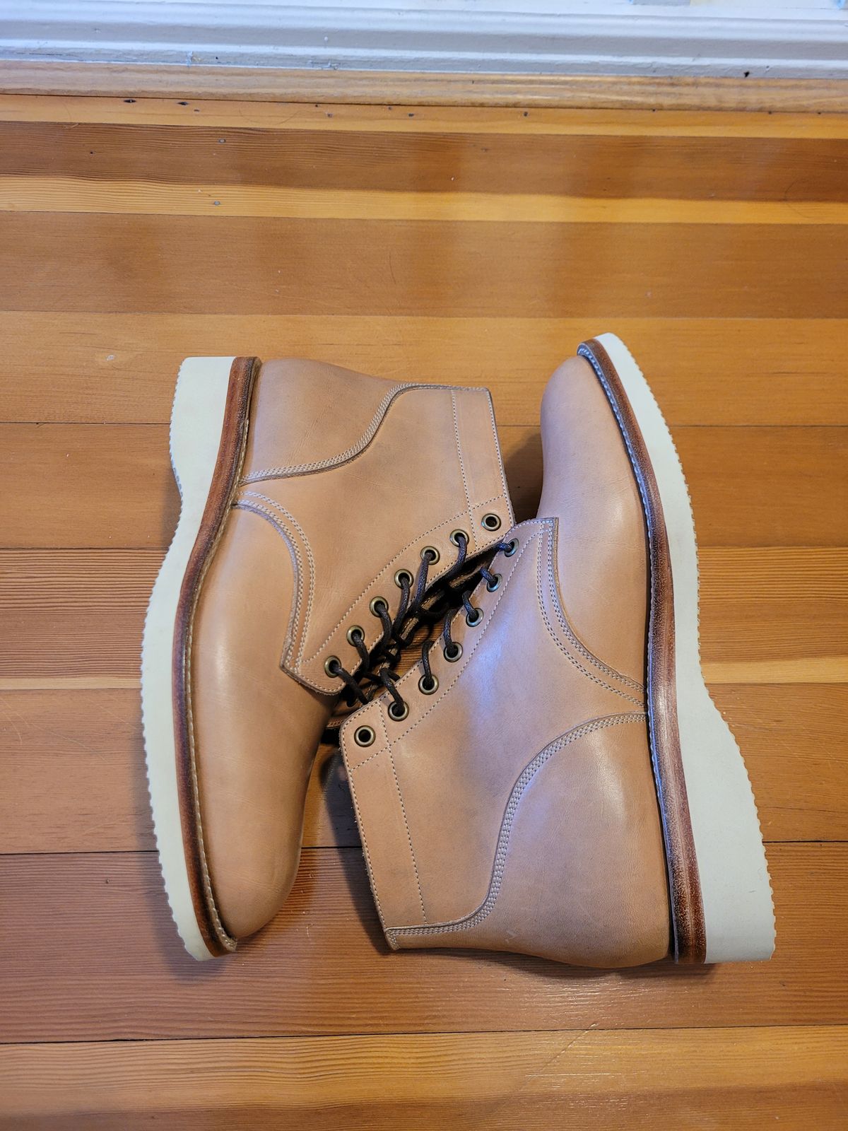 Photo by MyNameisJeff on October 1, 2023 of the Onderhoud SVC01 Boondocker in Horween Natural Essex.