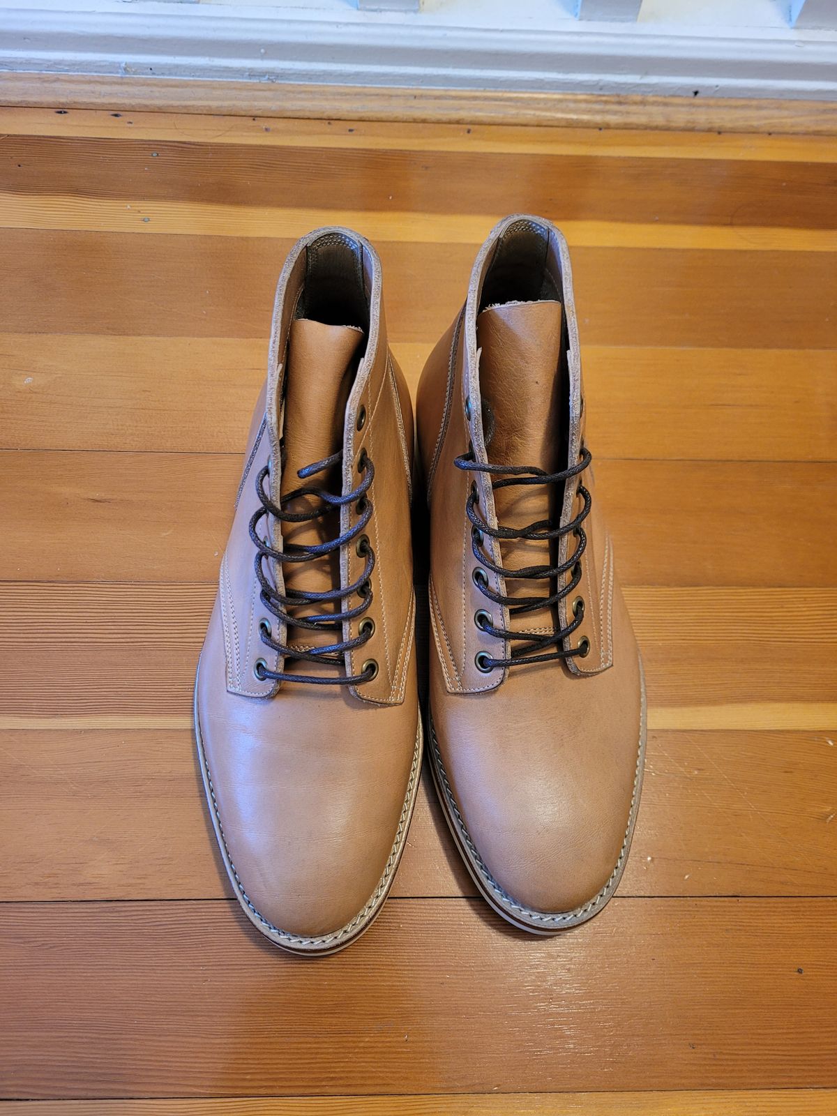 Photo by MyNameisJeff on October 1, 2023 of the Onderhoud SVC01 Boondocker in Horween Natural Essex.