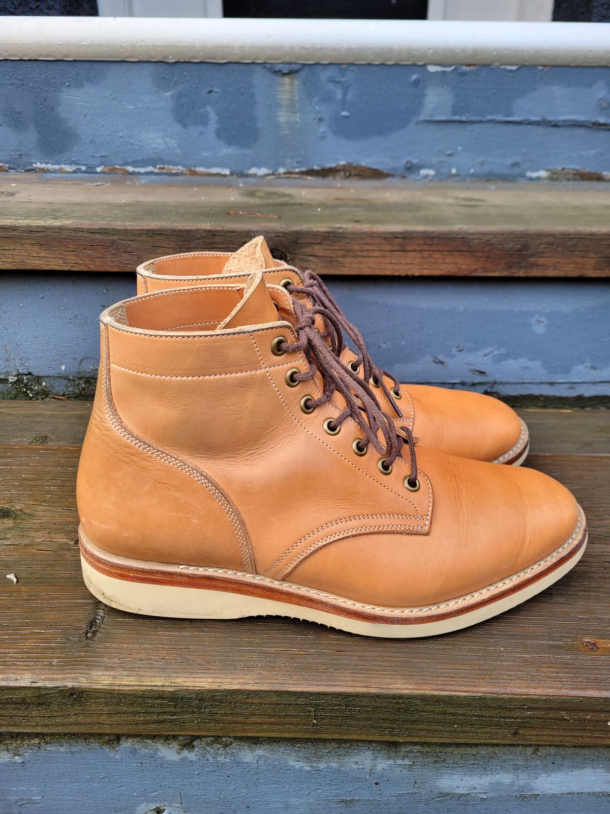Photo by MyNameisJeff on January 1, 2024 of the Onderhoud SVC01 Boondocker in Horween Natural Essex.