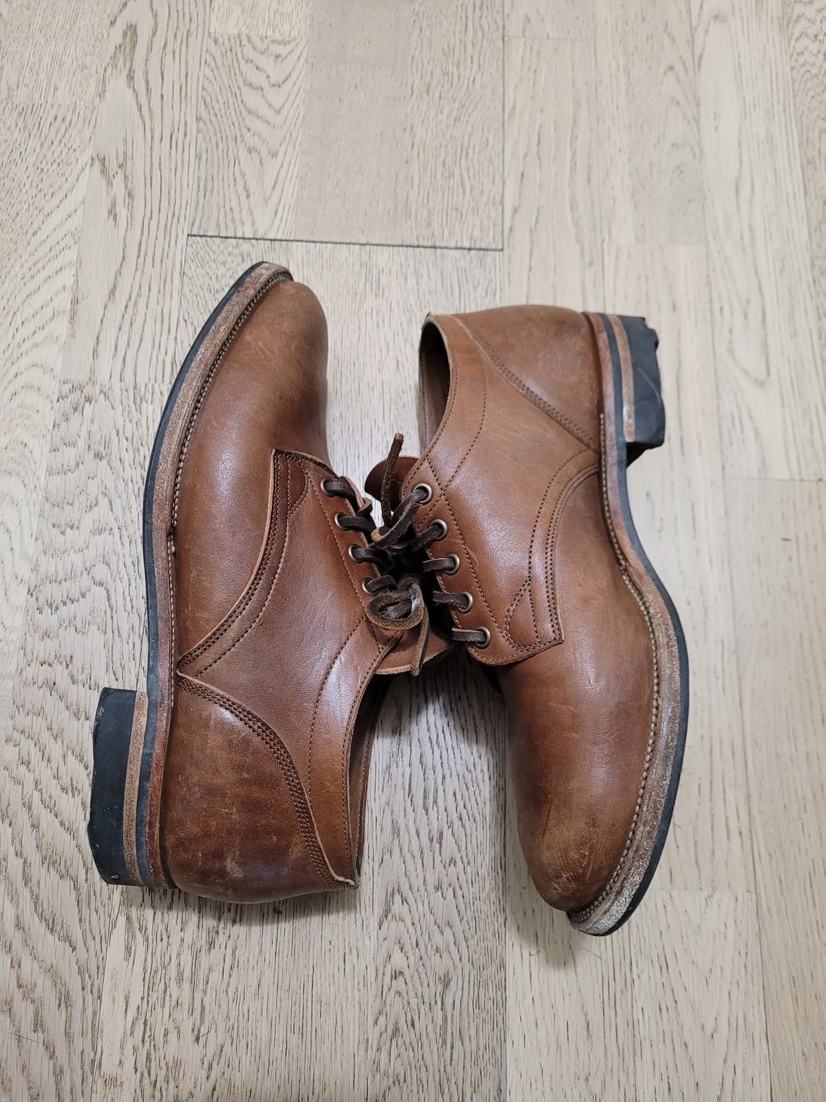 Photo by MyNameisJeff on January 1, 2023 of the Viberg 145 Oxford in Horween Natural Essex Workshoe Butt.
