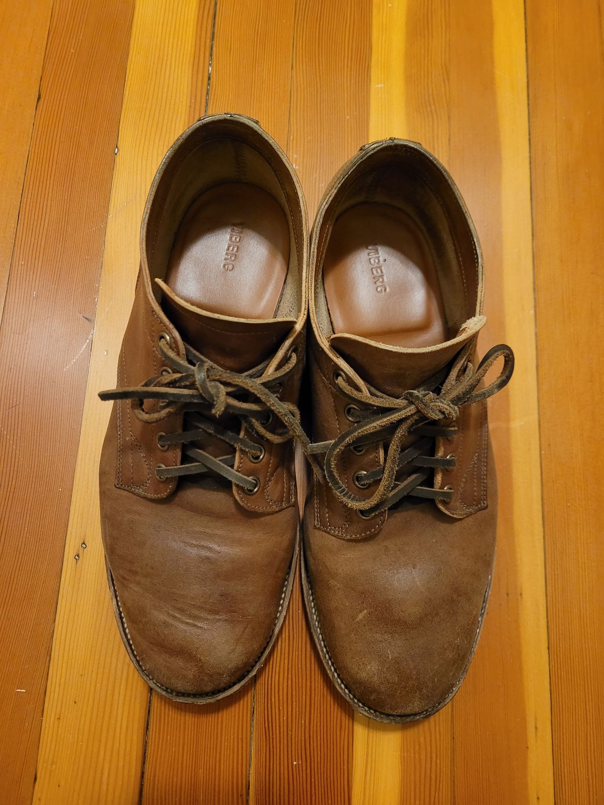 Photo by MyNameisJeff on February 2, 2023 of the Viberg 145 Oxford in Horween Natural Essex Workshoe Butt.