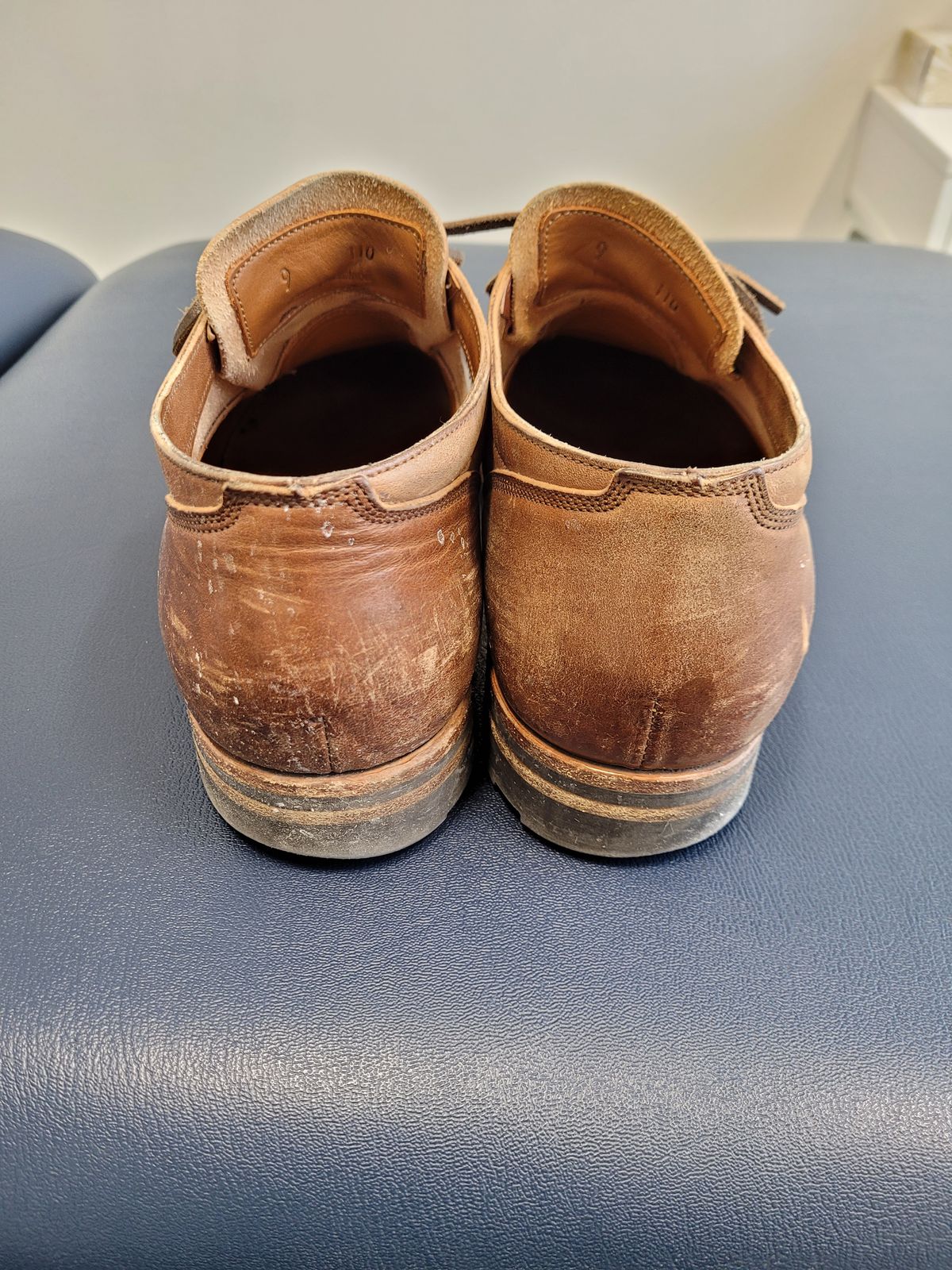 Photo by MyNameisJeff on March 6, 2023 of the Viberg 145 Oxford in Horween Natural Essex Workshoe Butt.