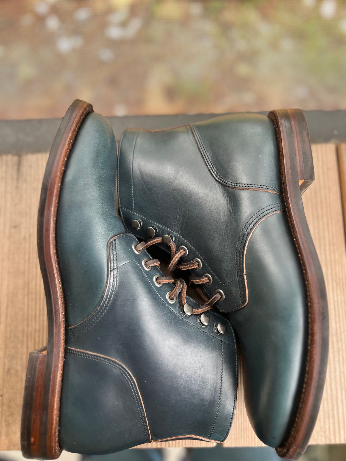 Photo by almalik1226 on October 1, 2023 of the Grant Stone Diesel Boot in Horween Navy Chromexcel.