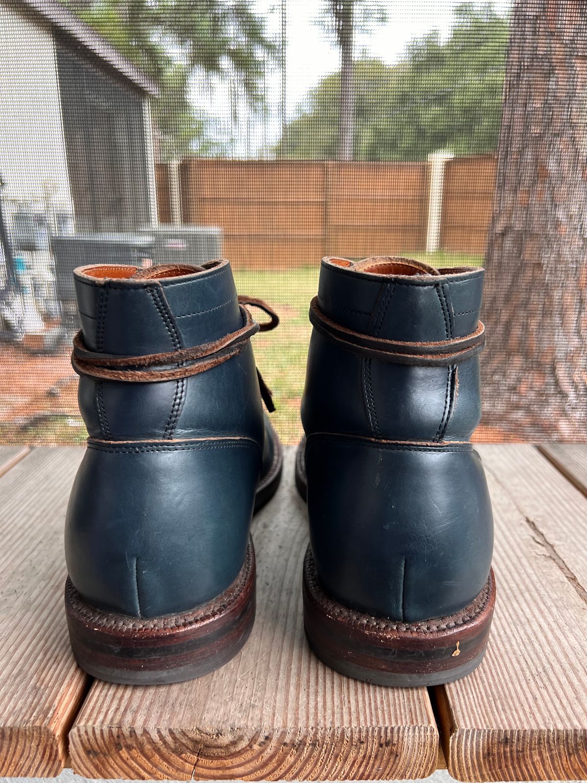 Photo by almalik1226 on November 3, 2023 of the Grant Stone Diesel Boot in Horween Navy Chromexcel.