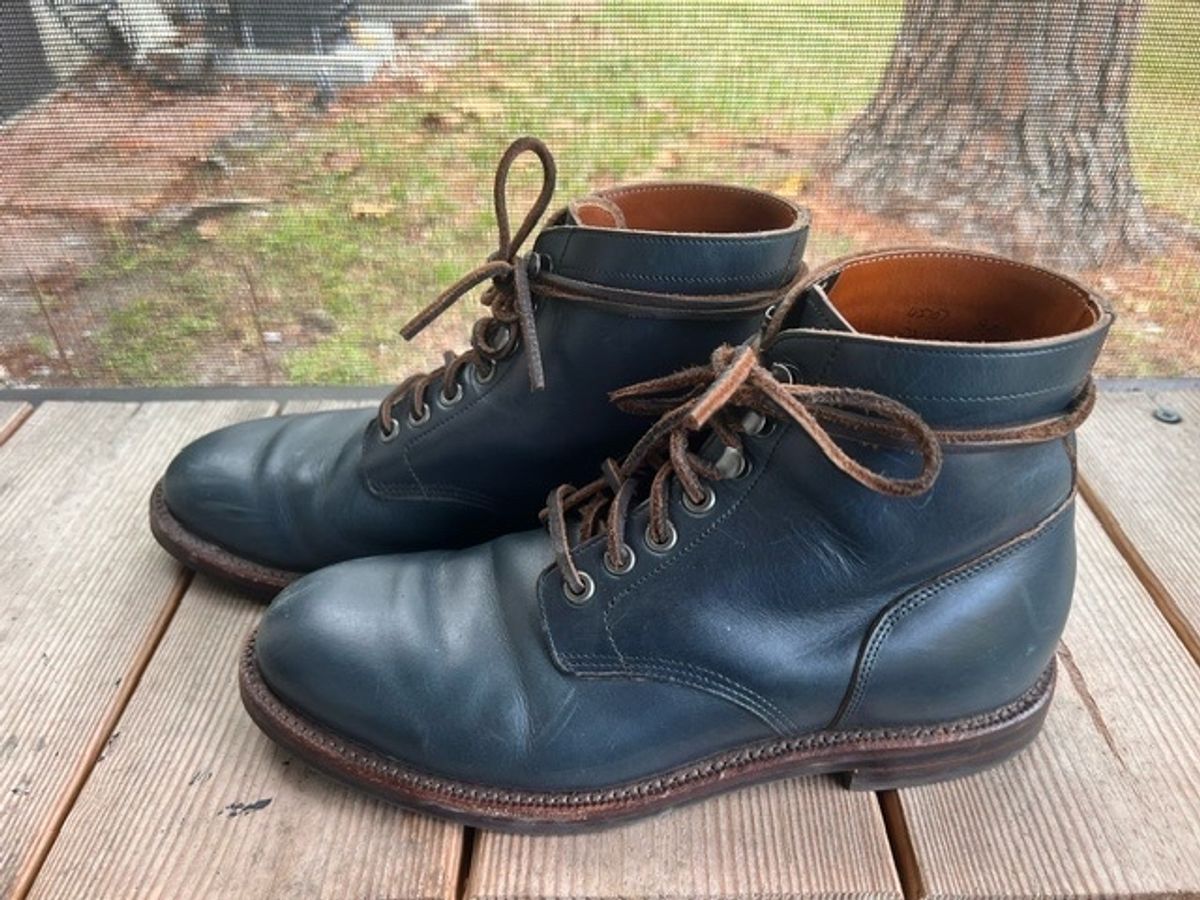 Photo by almalik1226 on December 5, 2023 of the Grant Stone Diesel Boot in Horween Navy Chromexcel.