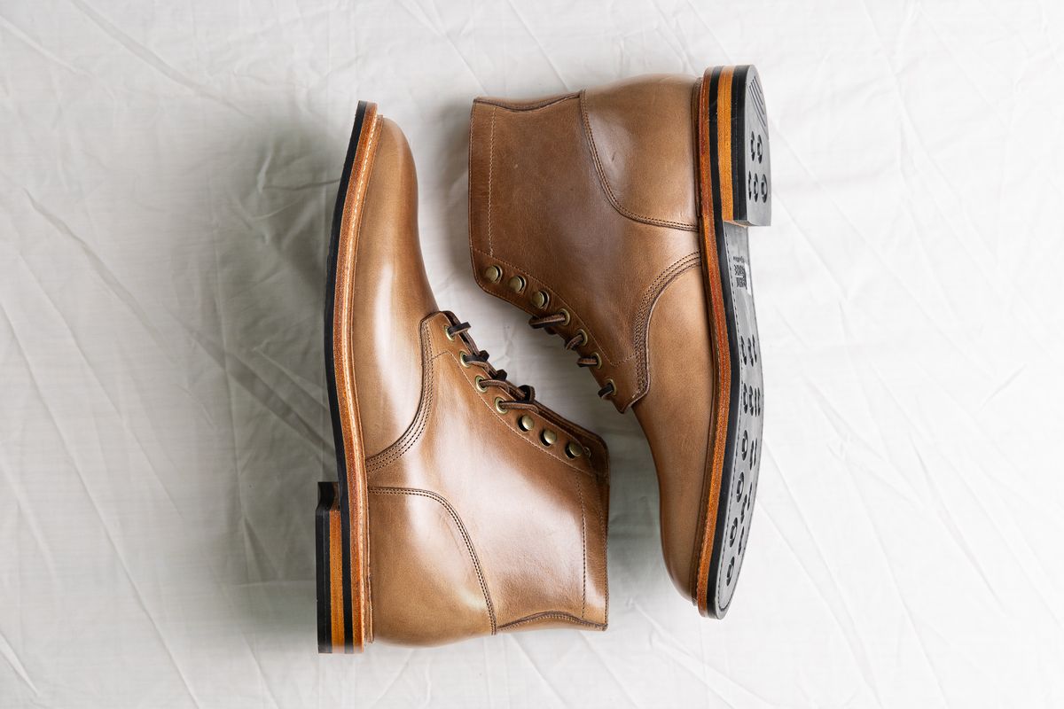 Photo by bootspy on October 2, 2023 of the Grant Stone Diesel Boot in Horween Natural Chromexcel.