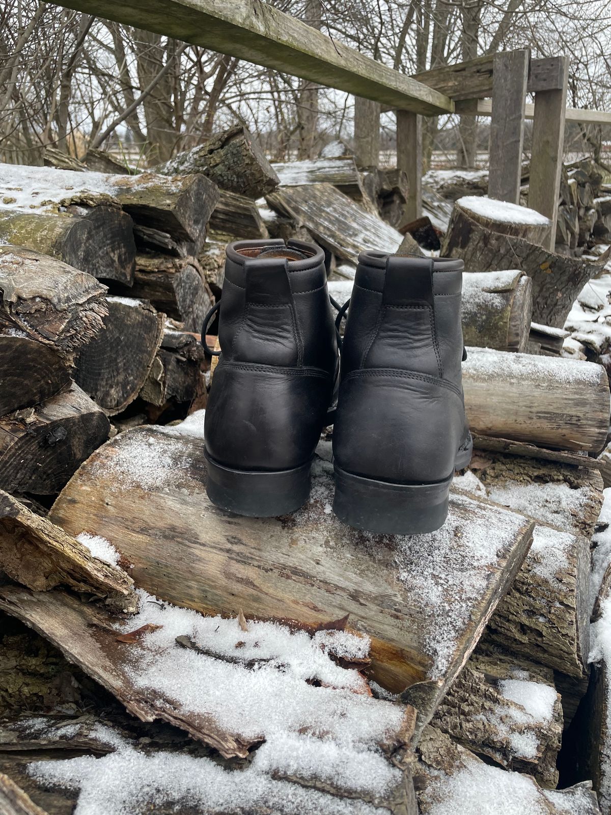 Photo by charliealoff on January 1, 2024 of the Monroe 19917 LTT in Horween Natural Chromexcel.