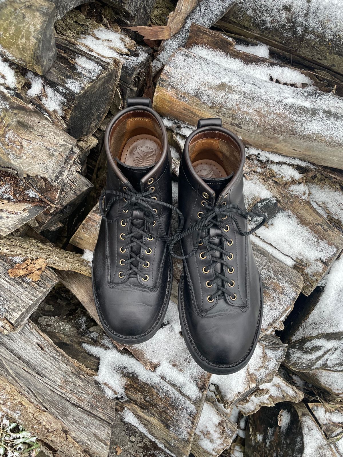 Photo by charliealoff on January 1, 2024 of the Monroe 19917 LTT in Horween Natural Chromexcel.