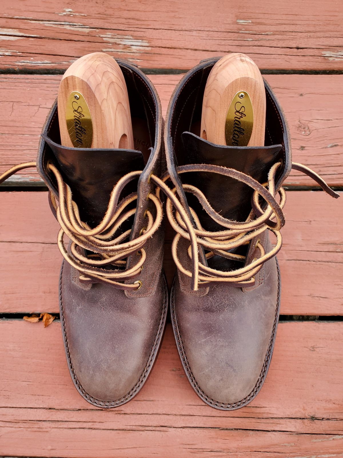 Photo by AlucardX on November 5, 2025 of the Onderhoud SVC01 Boondocker in Maryam 1071 Rovescio Sego Horsebutt.