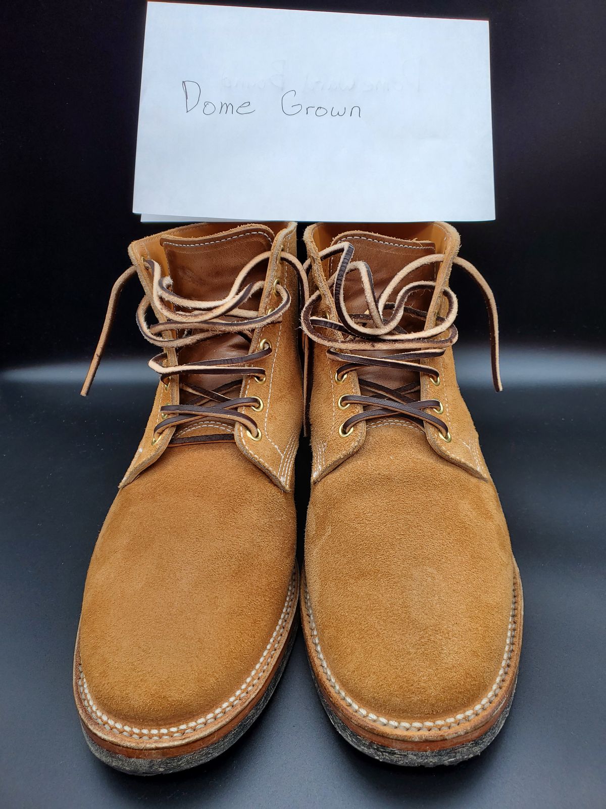 Photo by AlucardX on November 3, 2023 of the Viberg Boondocker in Horween Faded Wheat Chamois Roughout.