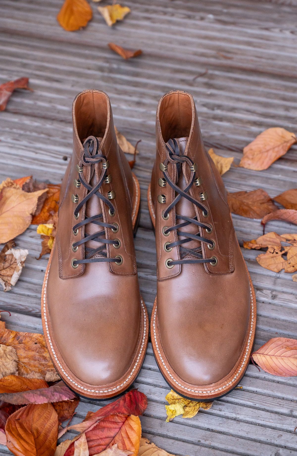 Photo by bootsthrumylens on November 4, 2023 of the Grant Stone Diesel Boot in Horween Dune Chromexcel.