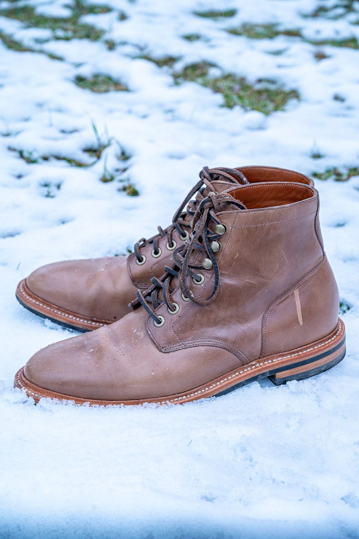 Photo by bootsthrumylens on December 3, 2023 of the Grant Stone Diesel Boot in Horween Dune Chromexcel.