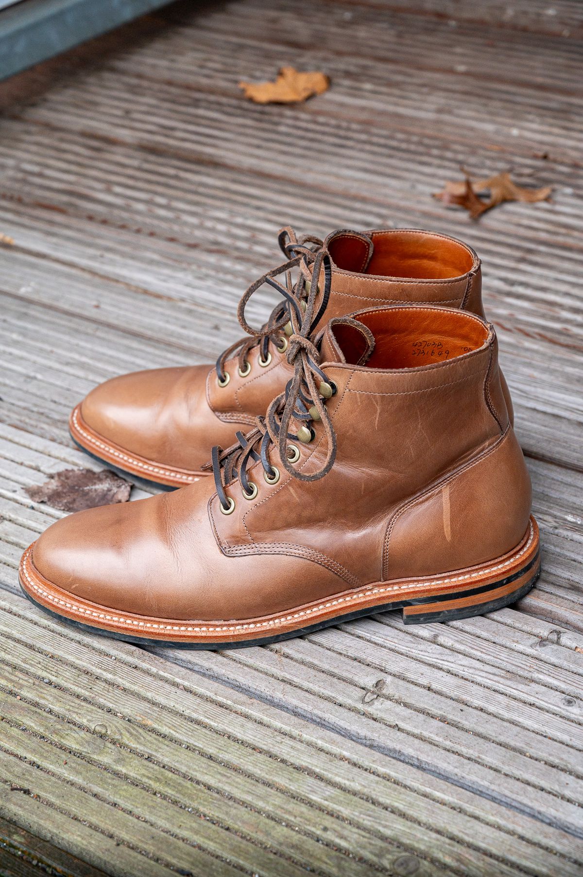 Photo by bootsthrumylens on February 5, 2024 of the Grant Stone Diesel Boot in Horween Dune Chromexcel.