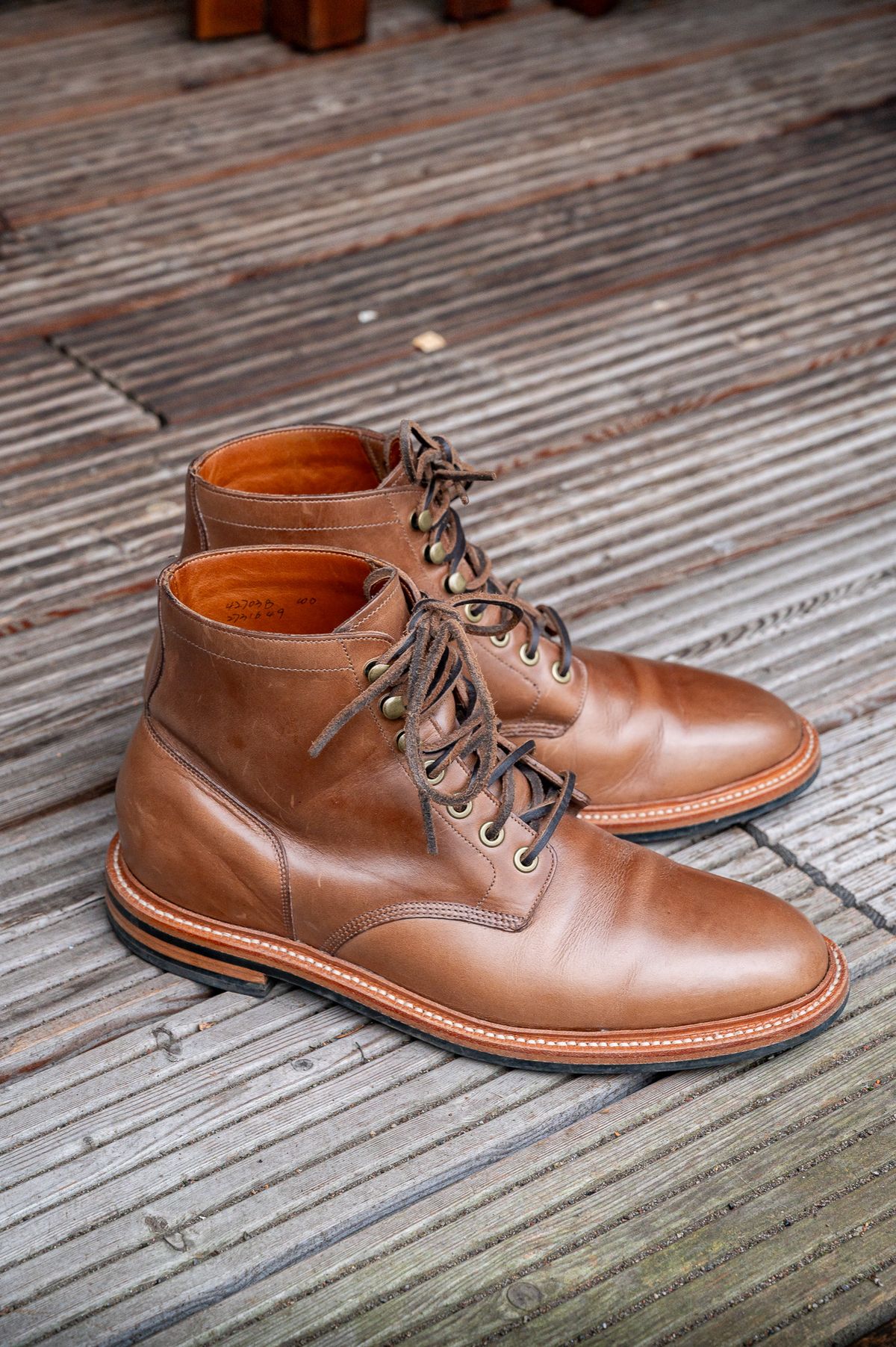 Photo by bootsthrumylens on February 5, 2024 of the Grant Stone Diesel Boot in Horween Dune Chromexcel.