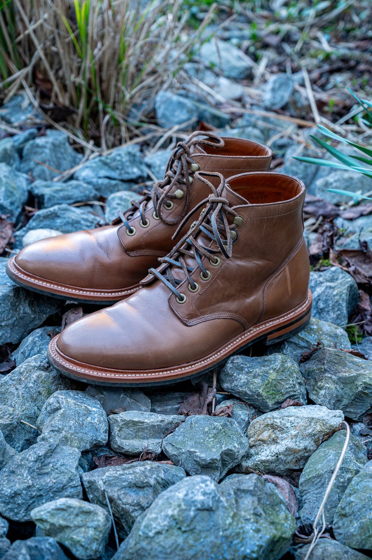 Photo by bootsthrumylens on March 3, 2024 of the Grant Stone Diesel Boot in Horween Dune Chromexcel.