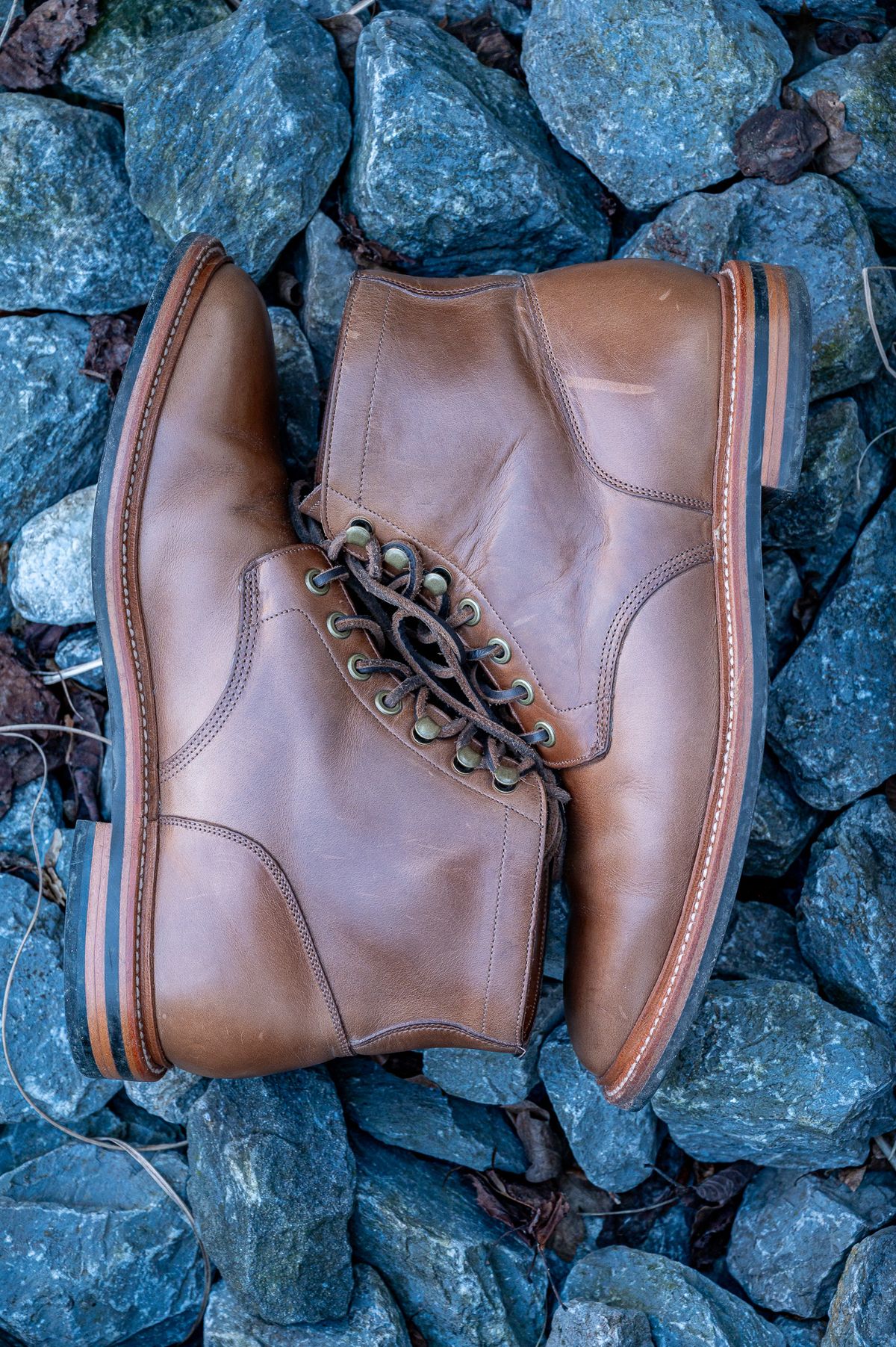 Photo by bootsthrumylens on March 3, 2024 of the Grant Stone Diesel Boot in Horween Dune Chromexcel.