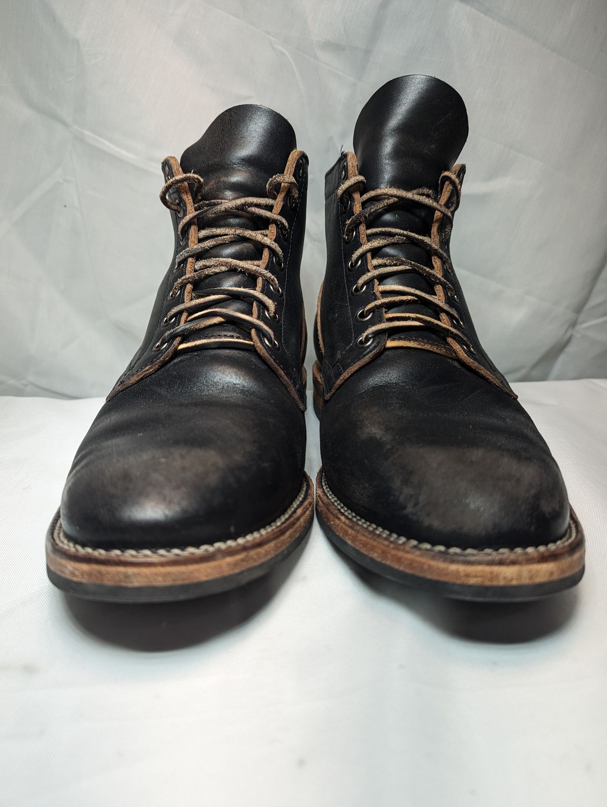 Photo by drtobiassfunke on November 9, 2023 of the Viberg Service Boot in Horween Black Chromexcel.