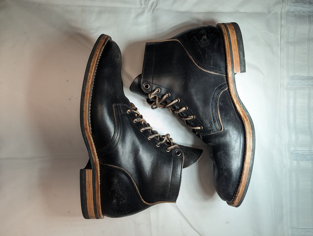 Photo by drtobiassfunke on November 9, 2023 of the Viberg Service Boot in Horween Black Chromexcel.